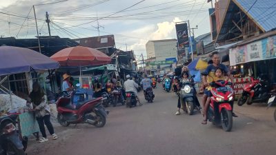 Keseruan Berburu Takjil di Bulan Suci Ramadhan