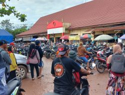 Pasar Parenggean Full Pengunjung Mendekati Hari Raya Muslim