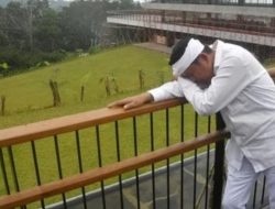 Dedi Mulyadi Nyemplung Sungai Penuh Sampah di Sukabumi: Ini Gila Semua !!!