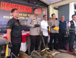 Polisi Tangkap Pelaku Pencurian Pelat Besi Jalan Tol