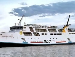 Penumpang Nekat Lompat dari Kapal Dharma Ferry VI di Perairan Teluk Sampit