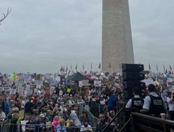 Hari Buruh AS: Ribuan Protes Kebijakan Buruh Trump
