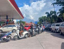 Antrean Panjang, Pertamax dan Pertalite Mulai Langka di Sejumlah SPBU di Kotim
