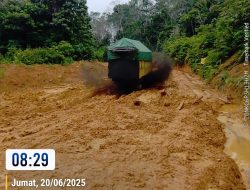 Jalan Rusak Parah di Tumbang Hiran, Dua Sopir Fuso Jadi Korban Amukan Warga