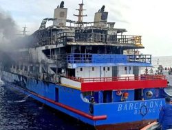 Fakta-Fakta Mencengangkan KM Barcelona Terbakar di Talise