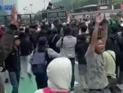 Ini Fakta-fakta Kericuhan Demo di Depan Gedung DPR