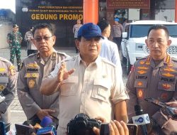 Presiden Jenguk Anggota Polri Korban Aksi di RS