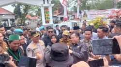 Demo Aliansi Sampit  diDepan Gedung DPRD Berjalan Tertib dan Kondusif