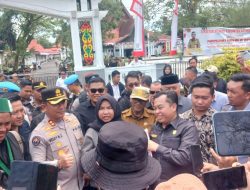 Demo Aliansi Sampit  diDepan Gedung DPRD Berjalan Tertib dan Kondusif