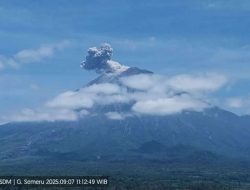 Hari ini, Gunung Semeru Erupsi Empat Kali
