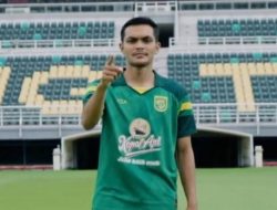 Bek Persebaya Rachmat Irianto Kirim Ancaman Mengerikan untuk Semen Padang