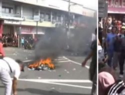 Ribuan Warga Kawal Rapat Pemakzulan Bupati Pati di DPRD, Pendukung Sudewo Tak Datang