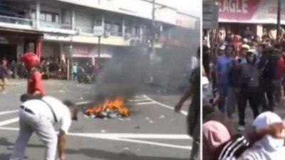 Ribuan Warga Kawal Rapat Pemakzulan Bupati Pati di DPRD, Pendukung Sudewo Tak Datang