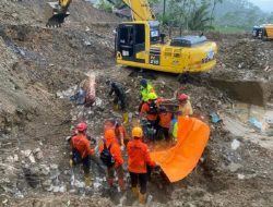 Pencarian 16 Korban Longsor Banjarnegara, 23 Ekskavator Dikerahkan
