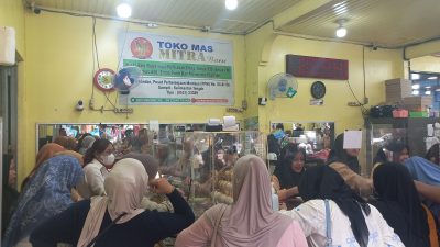 Awal Tahun 2026, Toko Emas Mitra Baru Tetap Ramai Meski Harga Sedang Fluktuatif