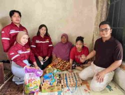 Kolaborasi Relawan Habar Kalimantan Tengah dan Beberapa Pengusaha, Sambangi Warga Terisolasi