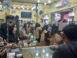 Toko Emas Mitra Baru Sampit Catat Daya Beli Stabil Jelang Ramadan, Emas 999 Jadi Primadona