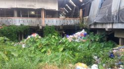 Sampah Menumpuk di Pasar Baru Parenggean, Bau Menyengat Ganggu Aktivitas Warga