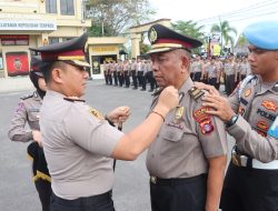 Polres Kotim Adakan Upacara Kenaikan Pangkat Pengabdian PNPP Polres Kotawaringin Timur