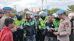 Sembari Bagikan Takjil Gratis, Bidpropam Polda Kalteng Ajak Masyarakat Manfaatkan Layanan Dumas Propam Polri