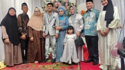 Dihadiri Bupati Kotim hingga Suprianti Rambat, Resepsi Pernikahan Dina dan Exzi di Tanah Mas Penuh Kehangatan