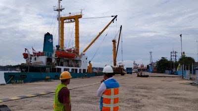 Pelindo Regional 3 Sampit Tingkatkan Kepatuhan Penggunaan APD di Area Operasional