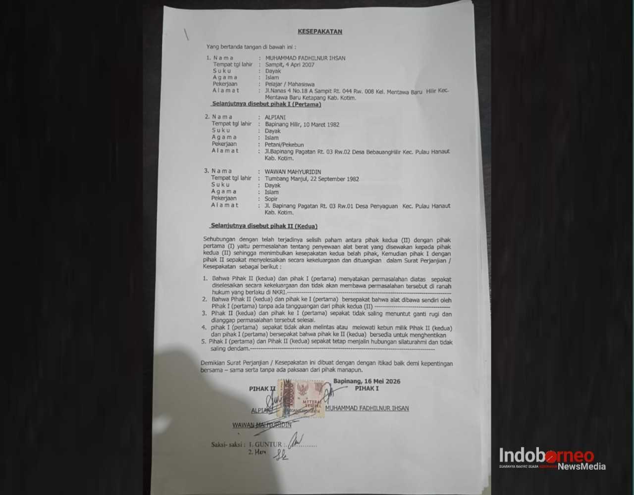 Surat perjanjian damai kedua belah pihak.