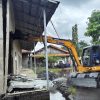 Polisi Siaga, Penertiban Bangunan Tanpa Izin di Banjarmasin Timur Berjalan Kondusif
