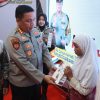 Peringati HUT Bhayangkara ke–80: Polresta Bagikan 1000 Kacamata Gratis untuk Siswa di Banjarmasin