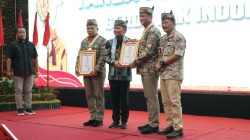 Jaga Bumi Tambun Bungai, Kapolda Kalteng Terima Medali Kehormatan dari Gerdayak Indonesia