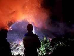 Lahan di Baamang Hulu Terbakar, Damkarmat Ingatkan Warga Waspada Karhutla