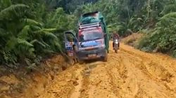 Bertahun-tahun Rusak, Warga Desak Pemerintah Turun Tangan Perbaiki Jalan Antang Kalang