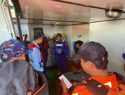 Tim Gabungan Lakukan Pencarian Hari ke-3 ABK TB. Kapuas Bahari V Terjatuh di Perairan Muara Sampit