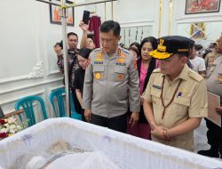 Belasungkawa: Kapolda dan Gubernur Kalteng Melayat ke Rumah Duka Aipda Yudhi Perdana Putra