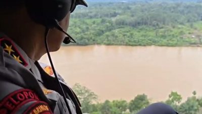 Pasca Gugur 1 Anggota, Kapolda Kalteng Patroli Udara Cari 2 Personel Hilang di Katingan