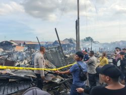 Peristiwa Kebakaran Hanguskan 36 Bangunan di Komplek Puntun, Kerugian Mencapai RP 2 Milyar