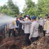 Polri Peduli: Kapolda Kalteng Turun Langsung Padamkan Api di Tumbang Nusa