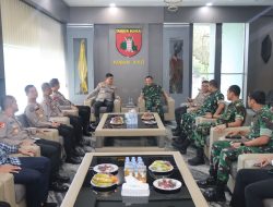 Kapolda Kalteng Gekar Silaturahmi ke Pangdam XXII Tambun Bungai, Perkuat Solidaritas TNI–Polri