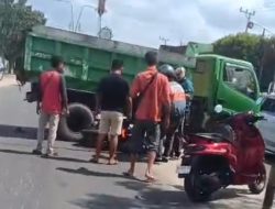 Motor Hantam Truk di Jalan Tjilik Riwut Sampit, Pengendara Dilarikan ke Rumah Sakit