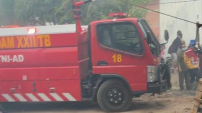 Api Kembali Muncul di Griya Alam Indah, Tim Gabungan Bergerak Cegah Merembet ke Permukiman