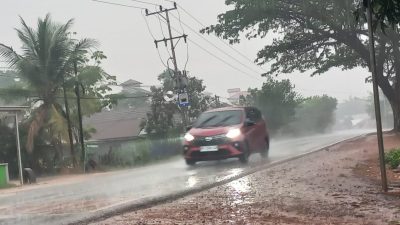 Asap Belum Enyah! Hujan Turun, Udara Sampit Masih Sangat Tidak Sehat